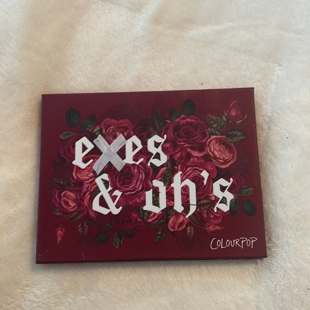 LIMITED EDITION Exes and the ohs ColourPop eyeshadow pallet